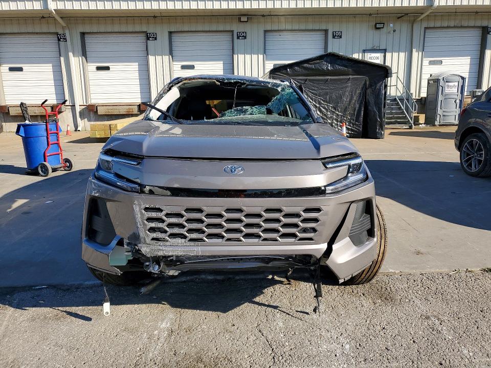 2026 Toyota Rav 4 VIN 2T36CRAVXTW008008 COPART salvage auction — ROLLOVER, Fl - Certificate Of Destruction (P), sold $7,600 on 2026-07-09 (photo 5)
