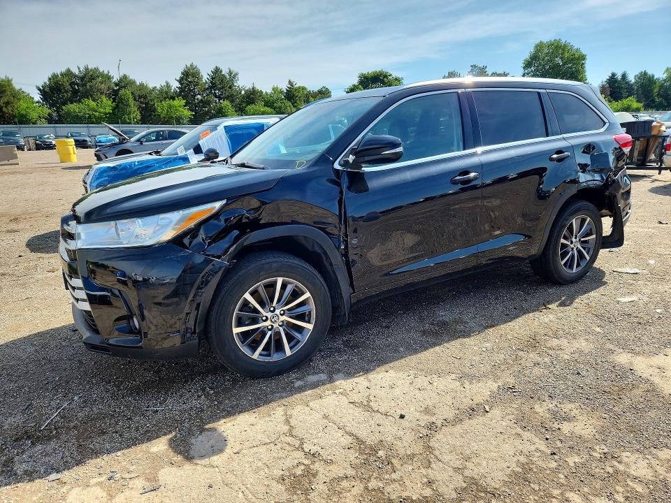 2018 Toyota Highlander VIN 5TDJZRFH8JS546040 COPART salvage auction — SIDE, Il - Salvage Certificate, sold $13,300 on 2026-07-16 (photo 1)