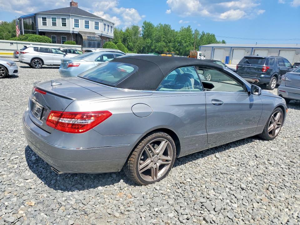 2011 Mercedes-benz E-class VIN WDDKK5GF8BF091678 COPART salvage auction — SIDE, Fl - Cert Of Title Slvg Rebuildable, sold $2,500 on 2026-07-08 (photo 3)