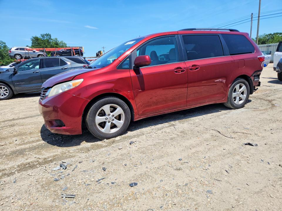 2017 Toyota Sienna VIN 5TDKZ3DCXHS799332 COPART salvage auction — REAR END, Tn - Certificate Of Title, sold $2,300 on 2026-07-14 (photo 1)