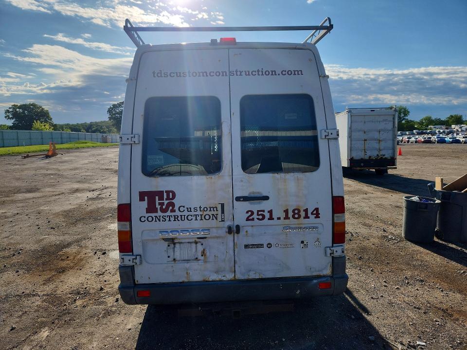 2006 Dodge Sprinter VIN WD0PD644465953977 COPART salvage auction — FRONT END, Wi - Certificate Of Title, sold $425 on 2026-07-13 (photo 6)