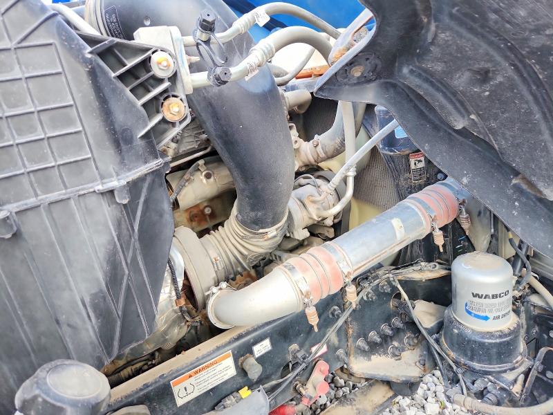 2023 Freightliner Cascadia 126 VIN 3AKJHHDR9PSUC7330 COPART salvage auction — WATER/FLOOD, NE - CERT OF TITLE-SALVAGE, sold $55,500 on 2026-07-09 (photo 7)