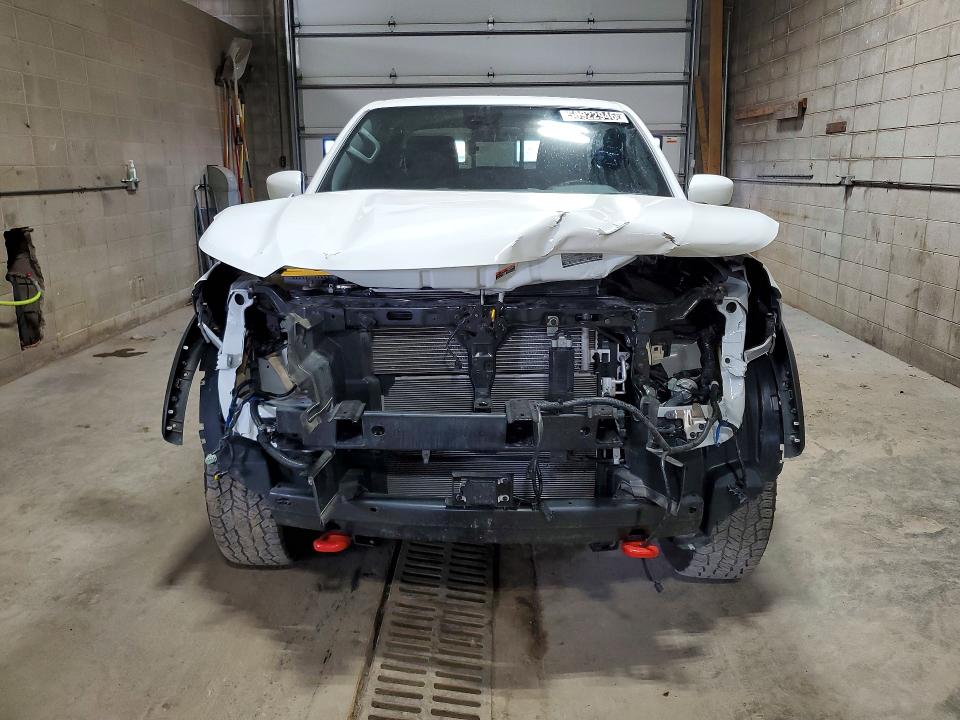 2026 Nissan Frontier VIN 1N6ED1EK3TN615270 COPART salvage auction — FRONT END, KS - CERTIFICATE OF TITLE, sold $18,500 on 2026-07-15 (photo 5)