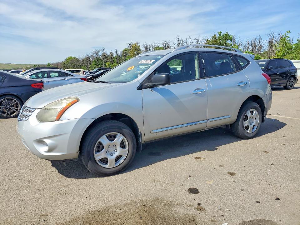 2015 Nissan Rogue VIN JN8AS5MV2FW757199 COPART salvage auction — MINOR DENT/SCRATCHES, Pa - Cert Of Salv-R=Reconstructed, sold $525 on 2026-07-13 (photo 1)