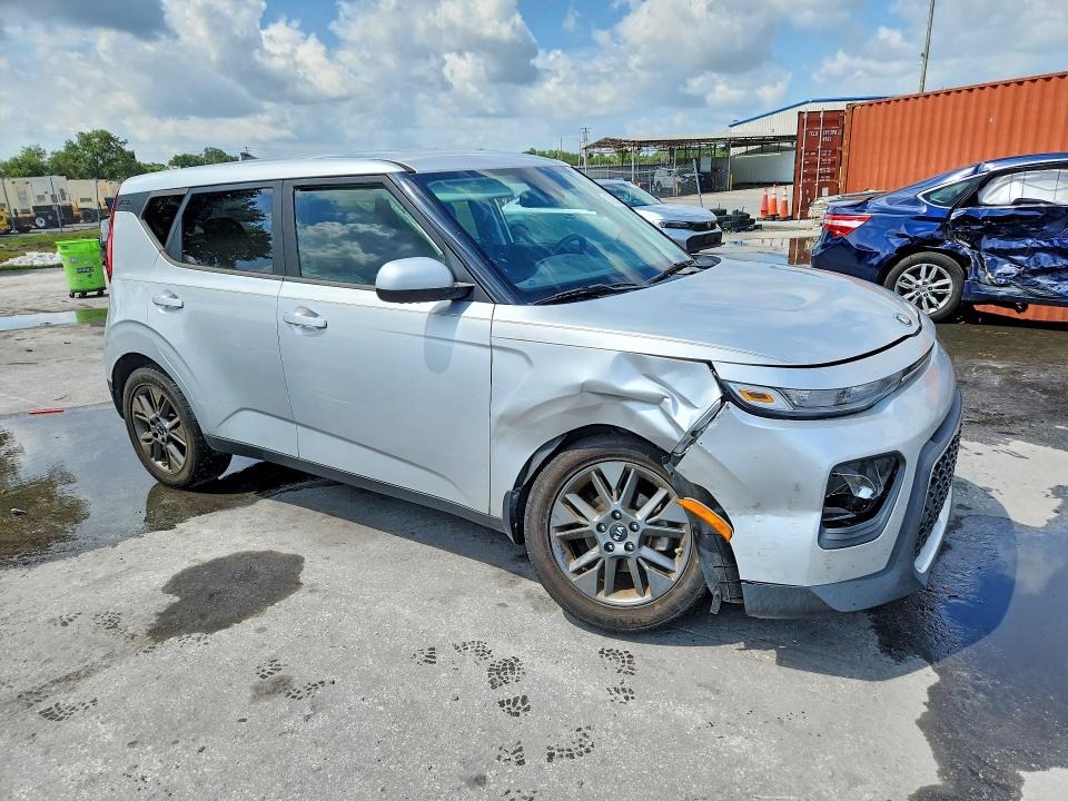 2021 Kia VIN KNDJ23AU4M7795665 COPART salvage auction — UNDERCARRIAGE, Fl - Certificate Of Destruction, sold $1,800 on 2026-07-28 (photo 4)
