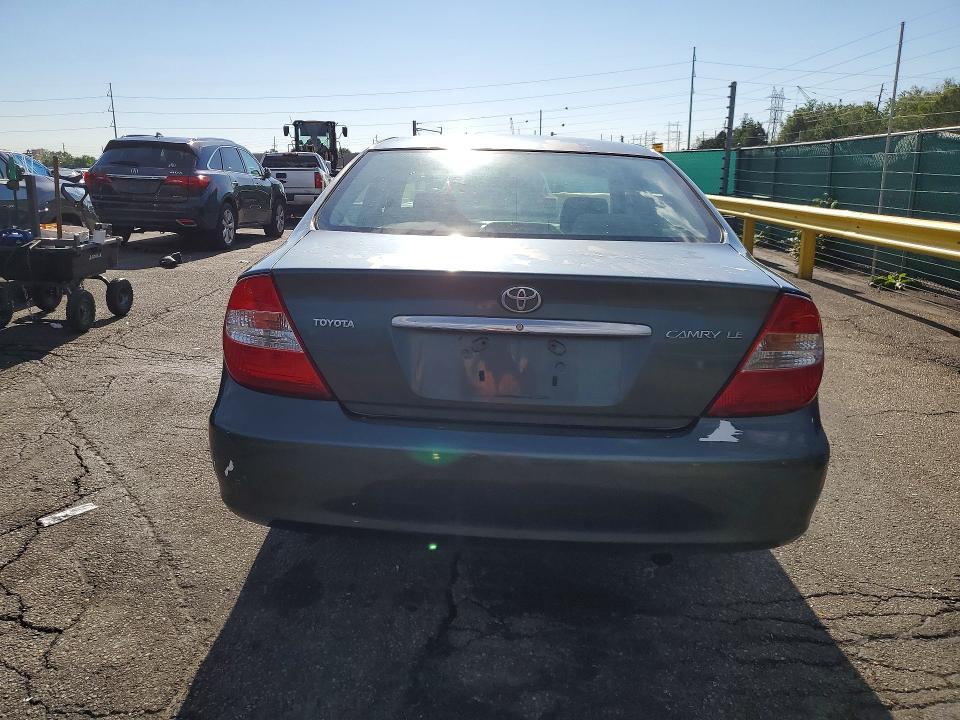 2002 Toyota Camry VIN 4T1BE32K82U504555 COPART salvage auction — FRONT END, Co - Dis/Dlr/Exp Only Clean Title, sold $275 on 2026-07-02 (photo 6)
