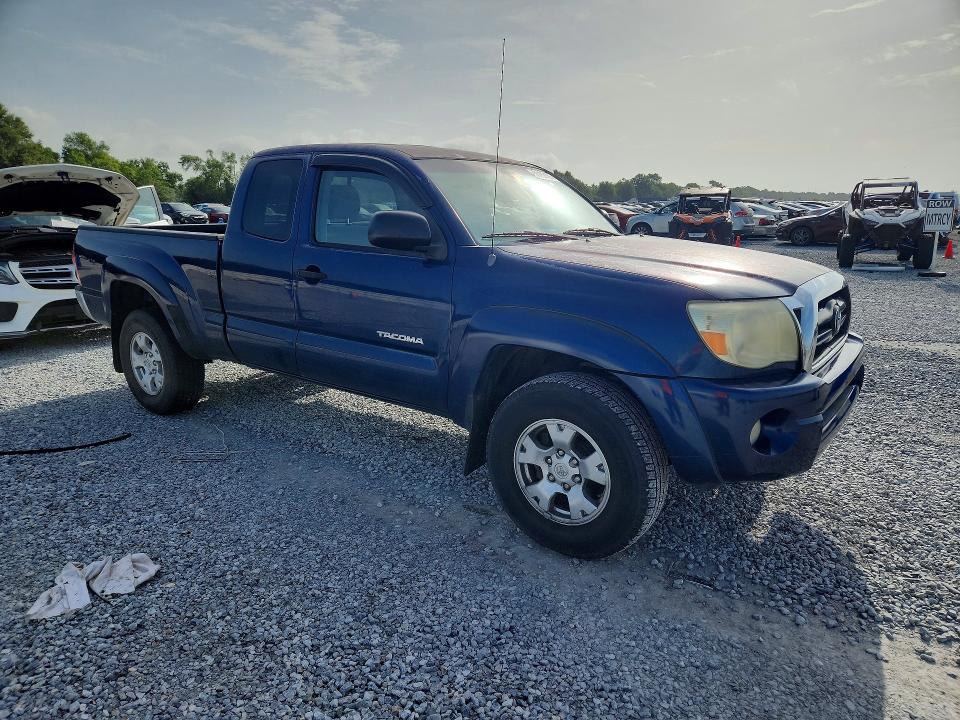 2007 Toyota Tacoma VIN 5TETU62N07Z388807 COPART salvage auction — MINOR DENT/SCRATCHES, Tx - Certificate Of Title, sold $3,200 on 2026-07-06 (photo 4)