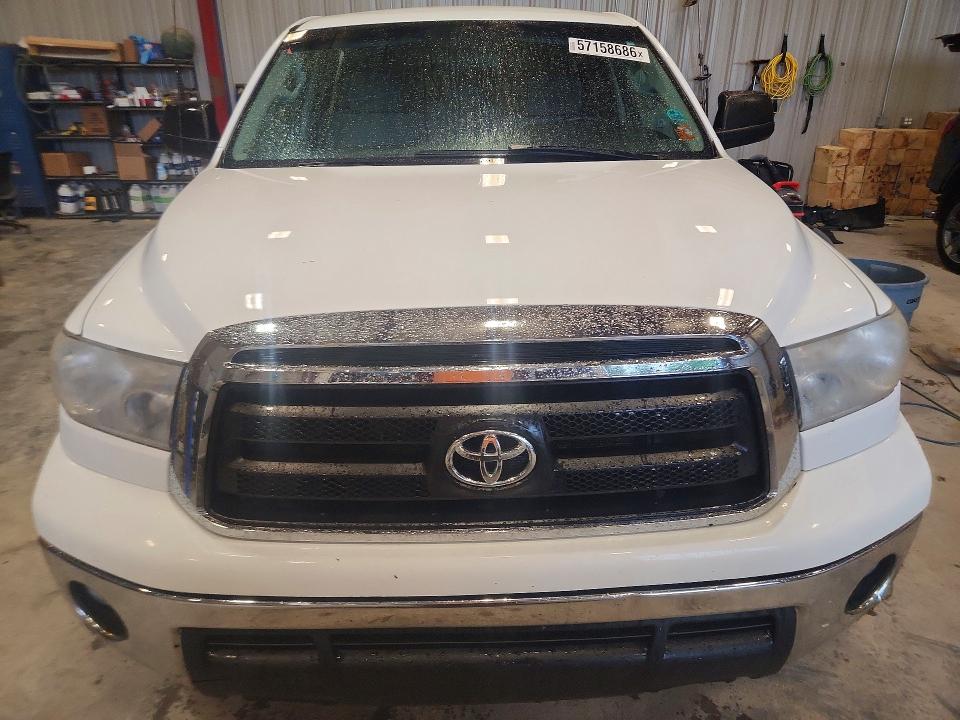 2010 Toyota Tundra VIN 5TFDW5F19AX151943 COPART salvage auction — MINOR DENT/SCRATCHES, Wi - Certificate Of Title (P), sold $3,900 on 2026-07-13 (photo 5)