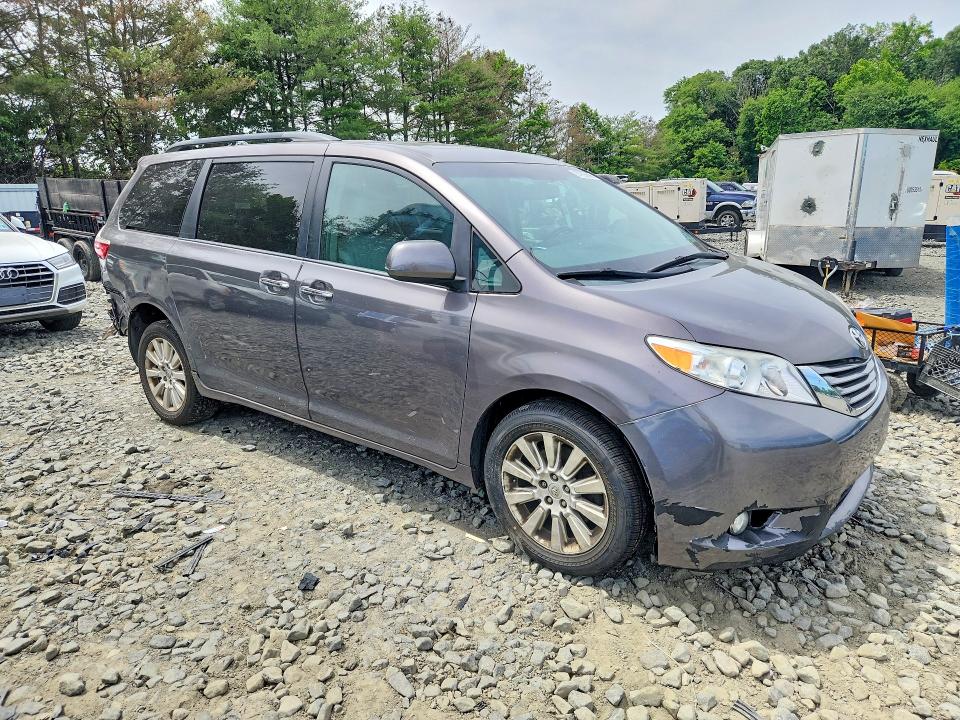 2015 Toyota Sienna VIN 5TDDK3DC1FS112278 COPART salvage auction — REAR END, Nj - Cert Of Title-Salvage, sold $1,700 on 2026-07-29 (photo 4)