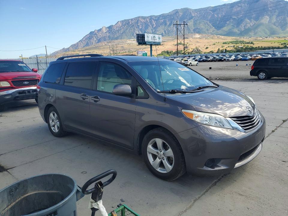 2012 Toyota VIN 5TDKK3DC2CS216572 COPART salvage auction — SIDE, Ut - Salvage Certificate, sold $1,950 on 2026-07-27 (photo 4)