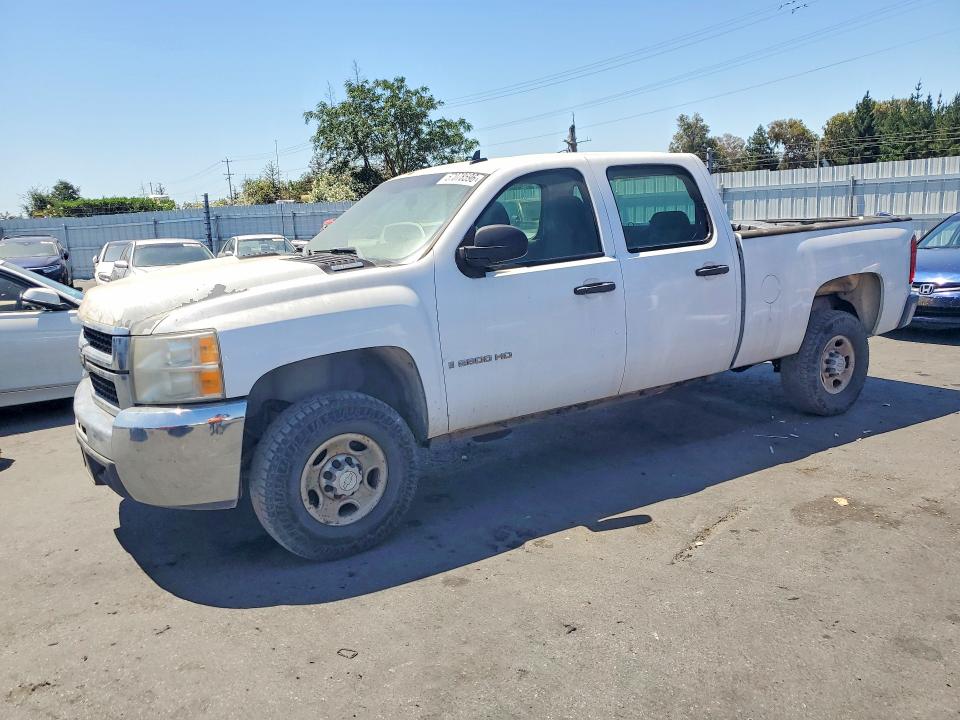 2007 Chevrolet Silverado 2500 VIN 1GCHC23K47F525203 COPART salvage auction — FRONT END, CA - DIS/DLR/EXP APP FOR DUP CLEAN, sold $650 on 2026-07-02 (photo 1)