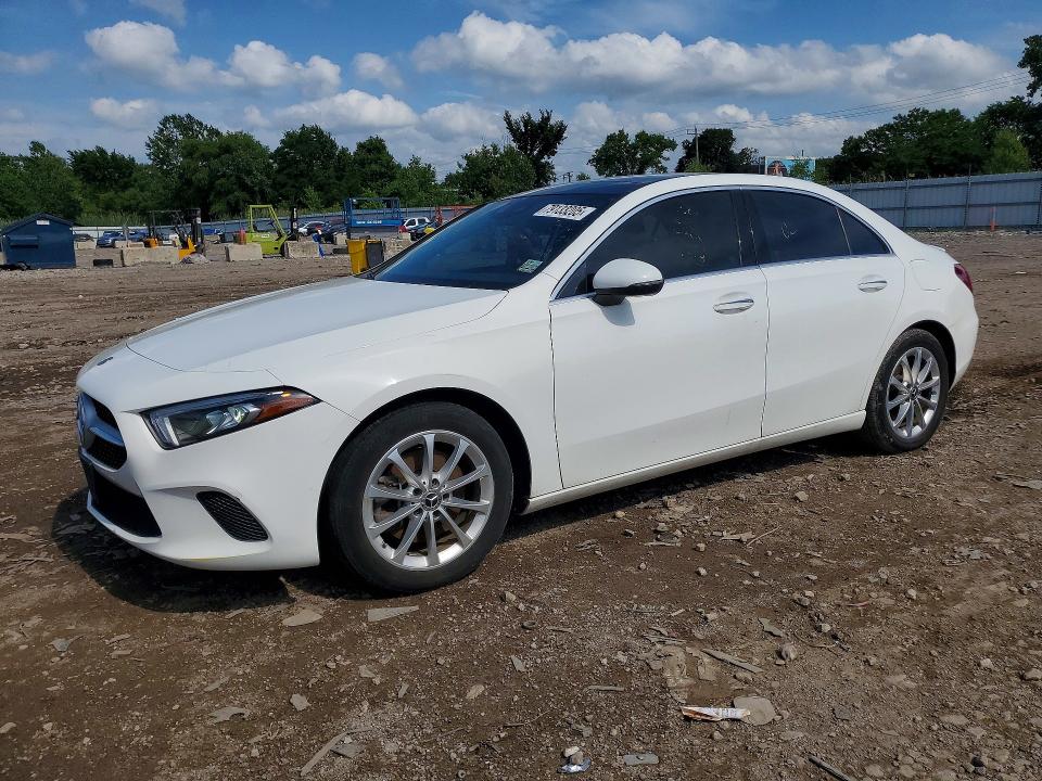 2019 Mercedes-benz A-klasse VIN WDD3G4EB0KW001892 COPART salvage auction — MINOR DENT/SCRATCHES, Wv - Certificate Of Title, sold $8,600 on 2026-07-17 (photo 1)