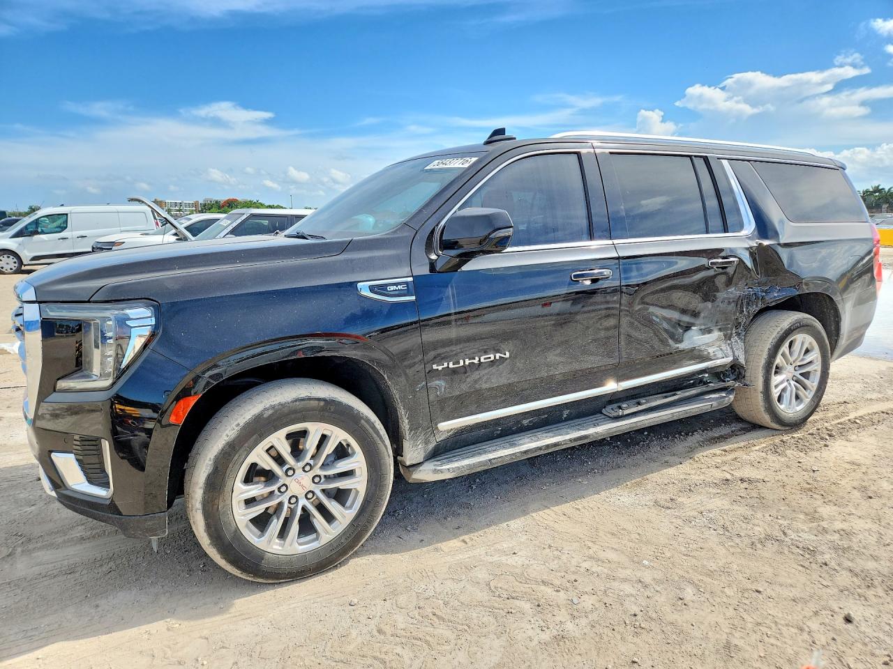 2022 GMC Yukon XL VIN 1GKS2GKD8NR313509 — COPART salvage auction photo