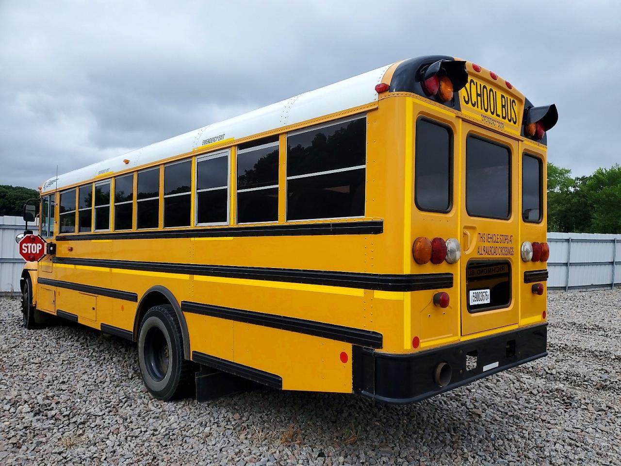 2015 Ic corporation All other VIN 4DRBUAAP8FB023808 COPART salvage auction — Mechanical, MO - DEALER ONLY CLEAN TITLE, sold $3,350 on 2026-09-09 (photo 3)