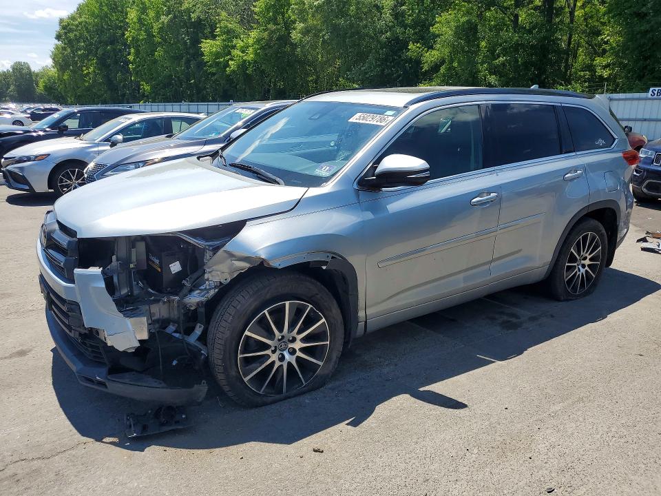 2017 Toyota VIN 5TDJZRFH9HS461038 COPART salvage auction — FRONT END, Nj - Cert Of Title-Salvage, sold $225 on 2026-07-30 (photo 1)