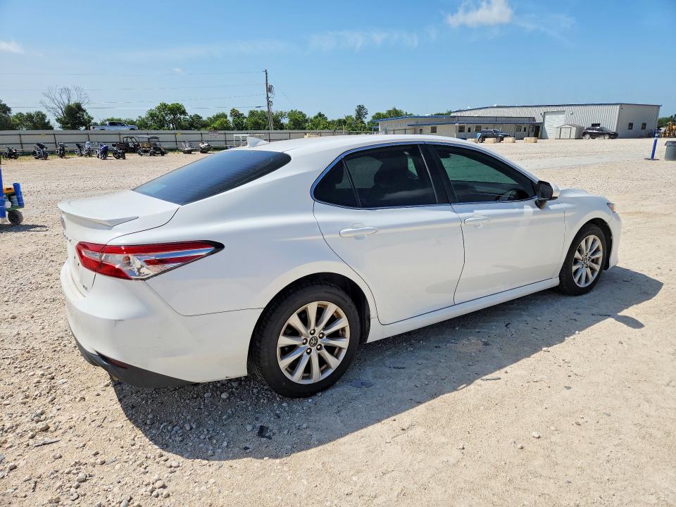2019 Toyota VIN 4T1B11HKXKU211604 COPART salvage auction — MINOR DENT/SCRATCHES, Tx - Certificate Of Title, sold $12,500 on 2026-07-02 (photo 3)