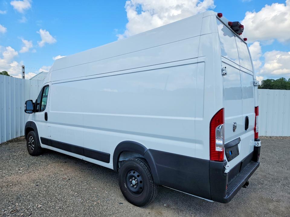 2023 Ram Promaster 3500 VIN 3C6MRVZG1PE594966 COPART salvage auction — MINOR DENT/SCRATCHES, VA - CERTIFICATE OF TITLE, sold $28,000 on 2026-07-30 (photo 2)