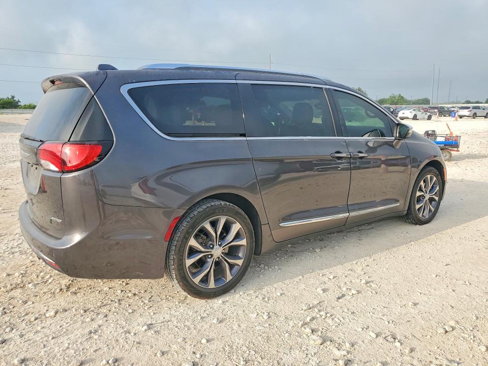 2017 Chrysler VIN 2C4RC1GG3HR585732 COPART salvage auction — MECHANICAL, Tx - Salvage Vehicle Title, sold $2,850 on 2026-07-09 (photo 3)