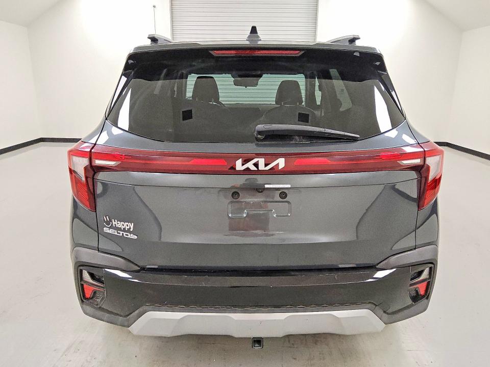 2024 Kia Seltos VIN KNDEU2AAXR7476161 COPART salvage auction — FRONT END, TX - CERTIFICATE OF TITLE, sold $6,200 on 2026-07-23 (photo 6)