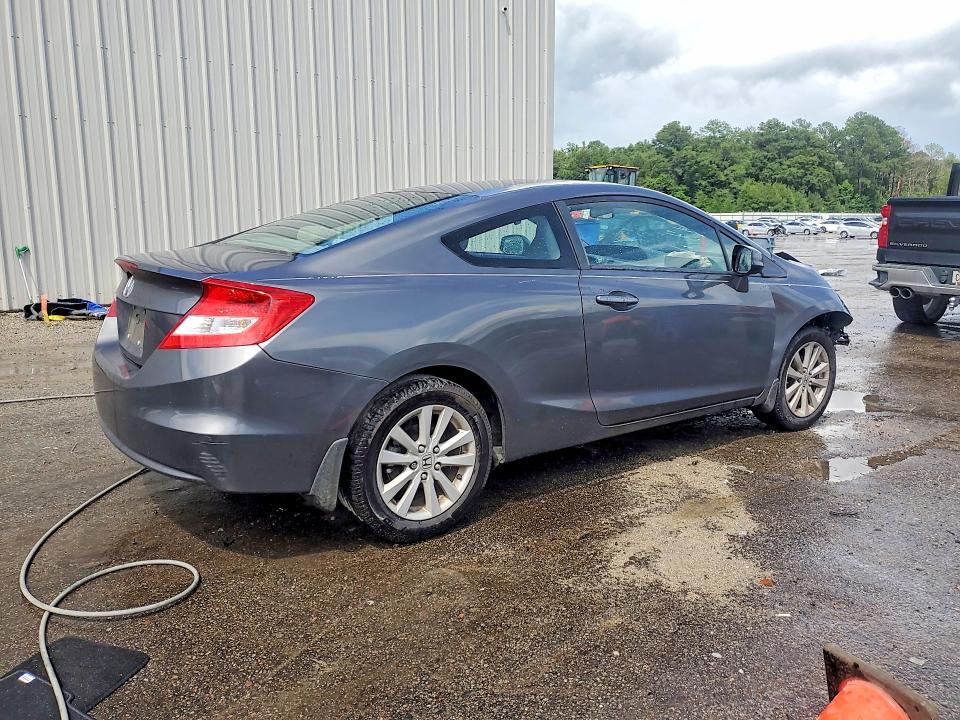 2012 Honda VIN 2HGFG3B80CH546955 COPART salvage auction — FRONT END, Nc - Salvage Certificate Of Title, sold $300 on 2026-07-22 (photo 3)