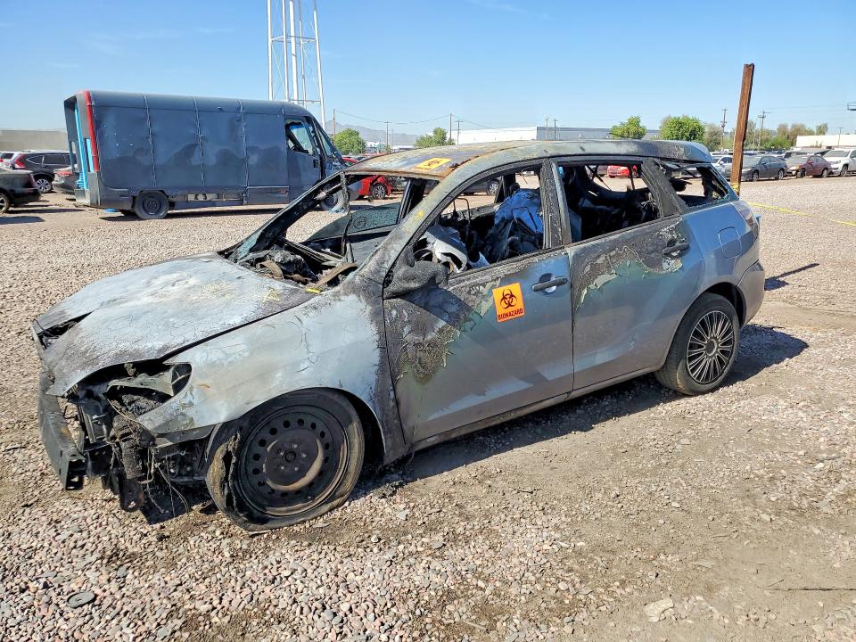 2005 Toyota VIN 2T1LR32E35C458187 COPART salvage auction — ENGINE BURN, Az - Certificate Of Title, sold $475 on 2026-08-03 (photo 1)