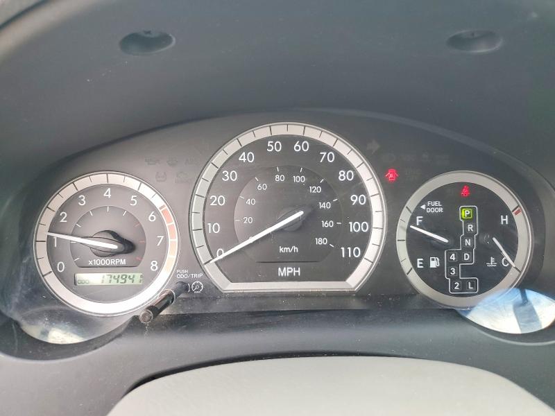 2005 Toyota Sienna VIN 5TDZA23CX5S363514 COPART salvage auction — REAR END, IL - SALVAGE CERTIFICATE, sold $750 on 2026-07-08 (photo 9)