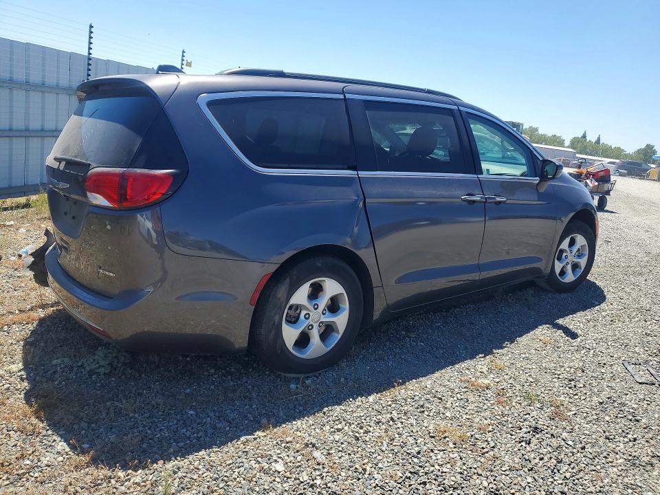 2018 Chrysler Pacifica VIN 2C4RC1H70JR293587 COPART salvage auction — REAR END, Ca - Salvage Certificate, sold $2,050 on 2026-07-02 (photo 3)