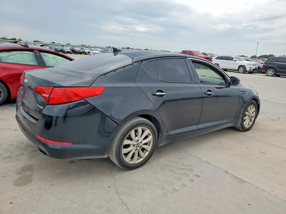 2013 Kia VIN 5XXGN4A75DG160303 COPART salvage auction — REAR END, Tx - Salvage Vehicle Title, sold $775 on 2026-07-02 (photo 3)