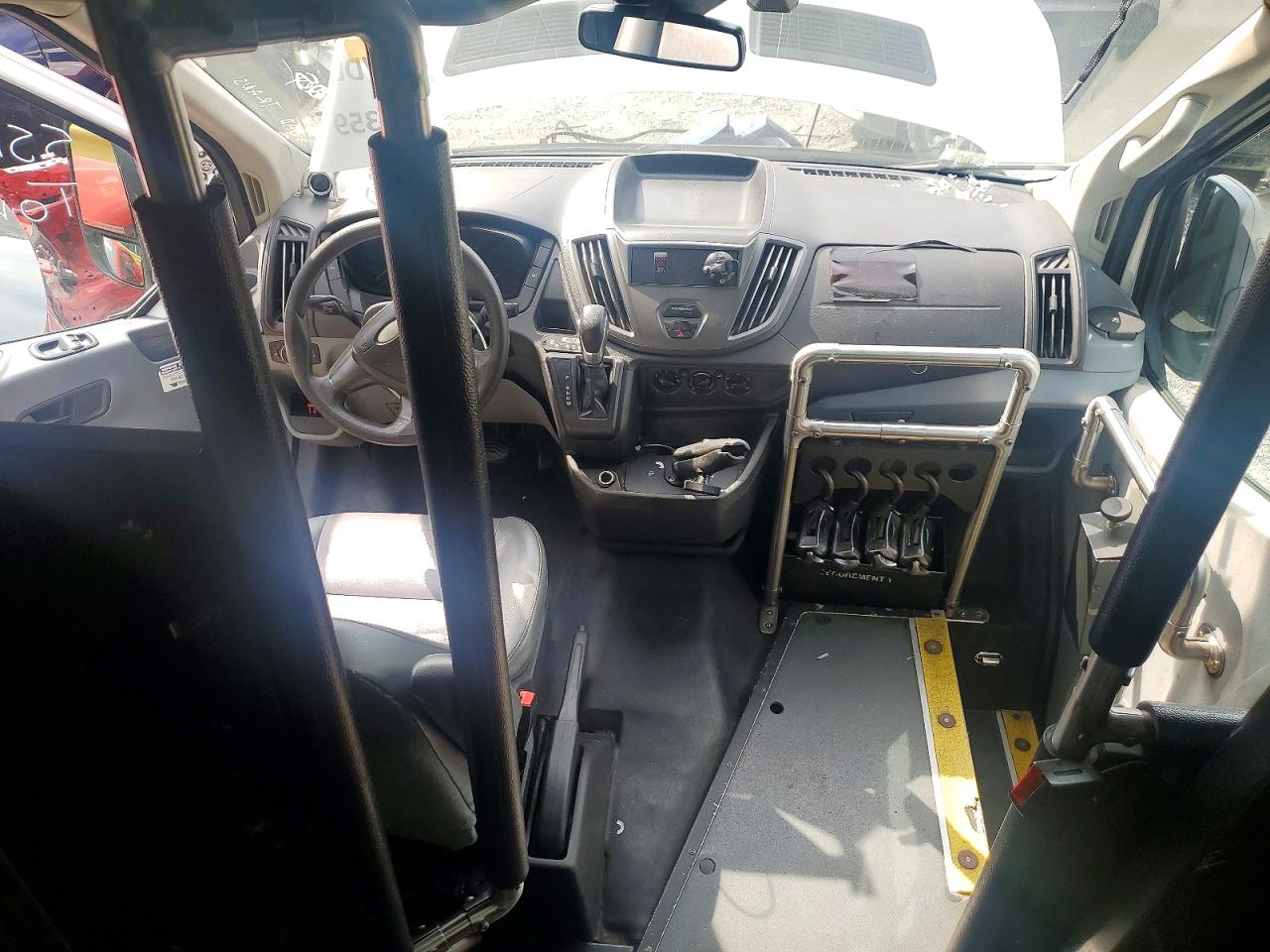 2017 Ford Transit VIN 1FTBW2XM3HKA09190 COPART salvage auction — Mechanical, DC - CERTIFICATE OF TITLE, sold $7,400 on 2026-09-11 (photo 8)