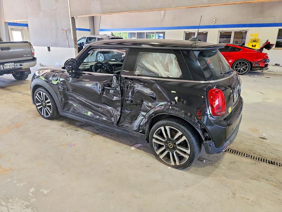 2022 Mini Cooper VIN WMW13DJ04N2R01057 COPART salvage auction — SIDE, Va - Cert Of Title - Salvage, sold $3,150 on 2026-07-24 (photo 2)
