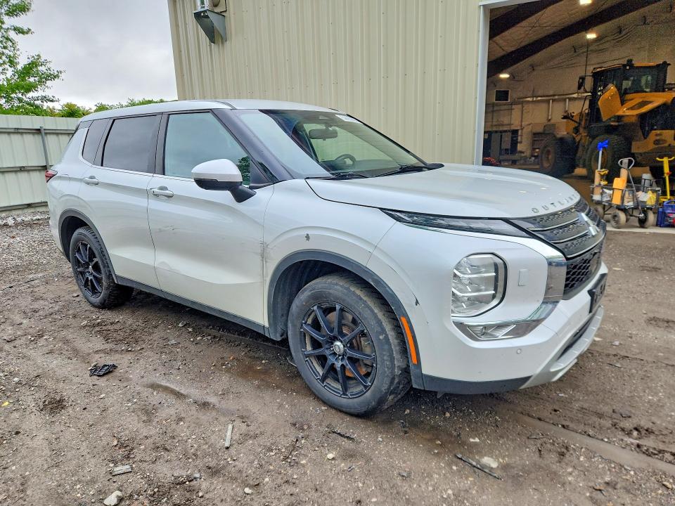 2022 Mitsubishi Outlander VIN JA4J4UA88NZ062442 COPART salvage auction — SIDE, Vt - Cert Of Title-Salvage Vehicle, sold $6,400 on 2026-07-13 (photo 4)