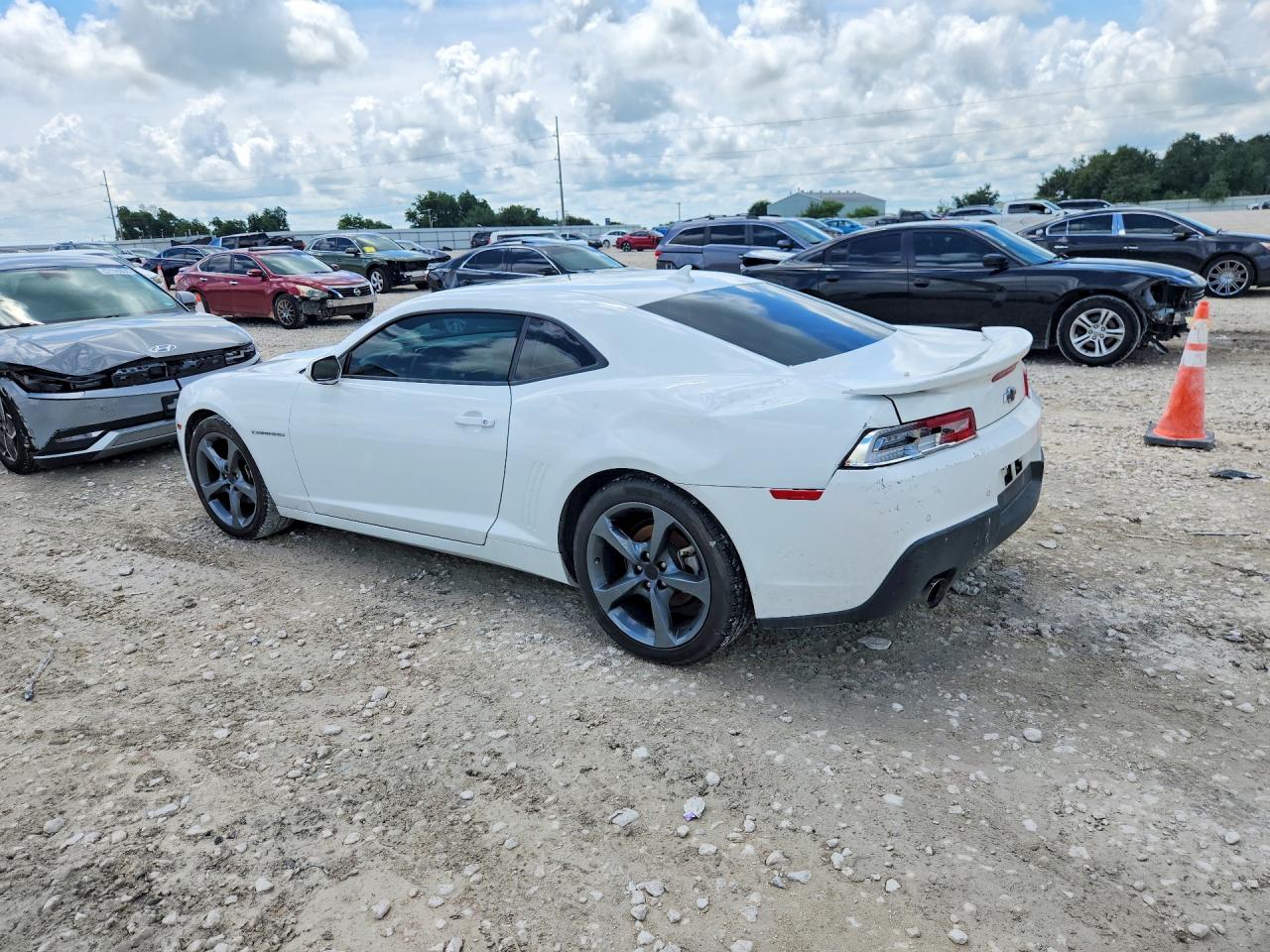 2014 Chevrolet Camaro VIN 2G1FC1E31E9233367 COPART salvage auction — Side, TX - SALVAGE VEHICLE TITLE, sold $5,500 on 2026-07-09 (photo 2)