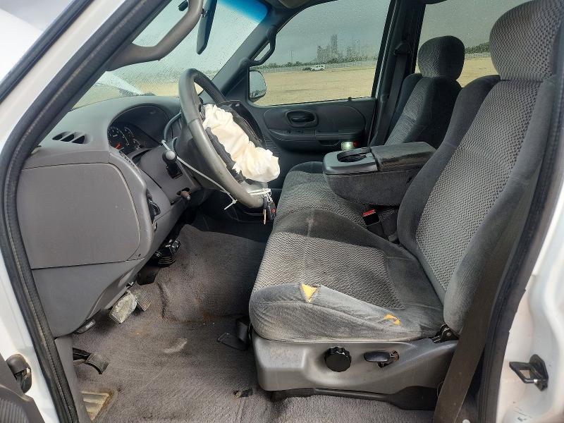 2001 Ford F-150 lightning VIN 1FTRW07L71KB10314 COPART salvage auction — FRONT END, Tx - Salvage Vehicle Title, sold $1,200 on 2026-07-02 (photo 7)