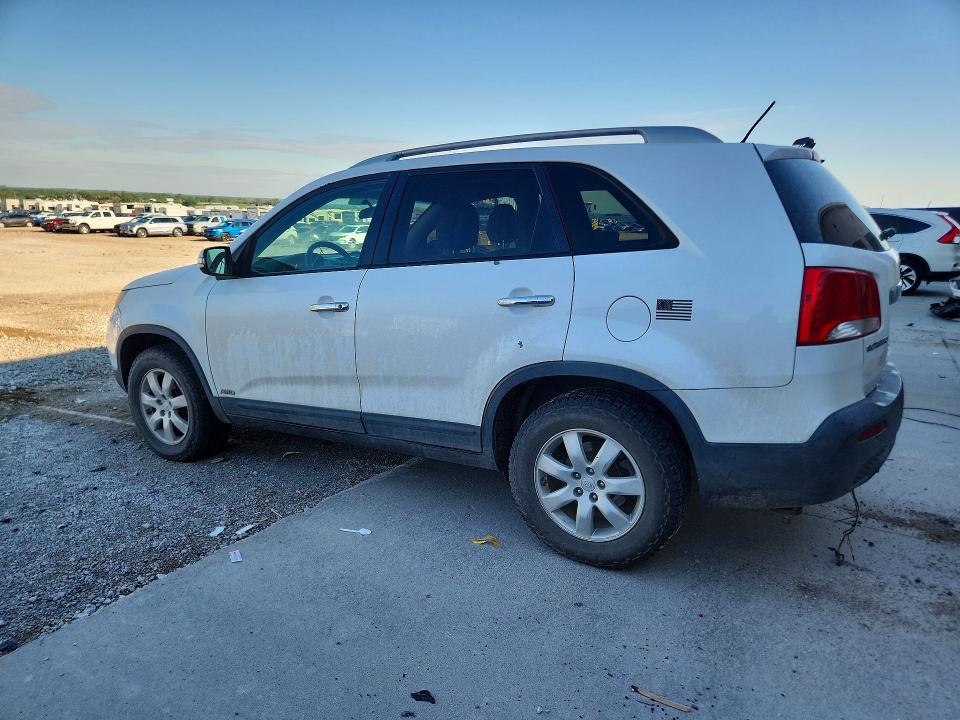2011 Kia Sorento VIN 5XYKTDA25BG124429 COPART salvage auction — HAIL, NE - CERT OF TITLE-SALVAGE, sold $625 on 2026-07-07 (photo 2)