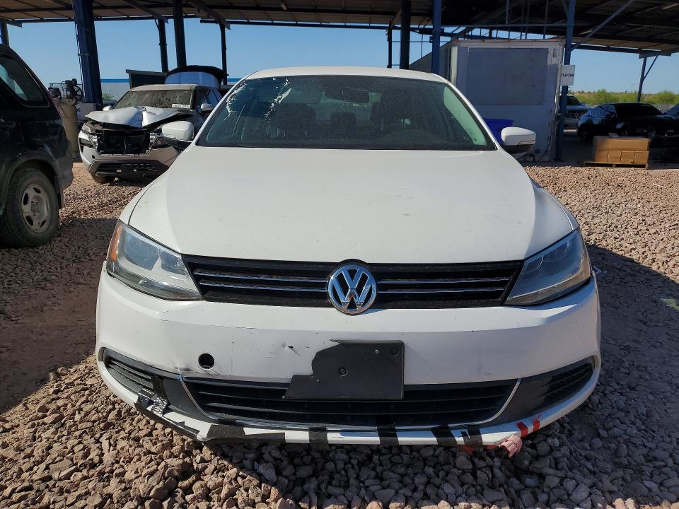 2013 Volkswagen Jetta VIN 3VWDP7AJ2DM398860 COPART salvage auction — FRONT END, Az - Cert Of Title - Salvage, sold $1,950 on 2026-07-02 (photo 5)
