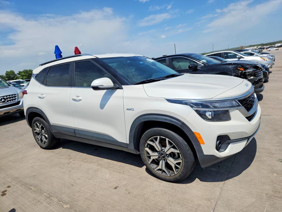 2022 Kia Seltos VIN KNDERCAA0N7334483 COPART salvage auction — REAR END, Tx - Certificate Of Title, sold $8,300 on 2026-07-02 (photo 4)
