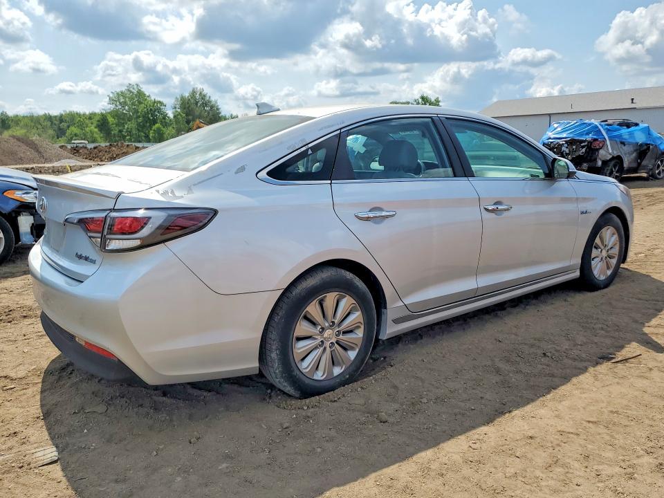 2017 Hyundai Sonata VIN KMHE24L1XHA044021 COPART salvage auction — MECHANICAL, Oh - Certificate Of Title, sold $1,350 on 2026-07-30 (photo 3)