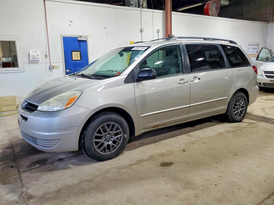 2005 Toyota Sienna VIN 5TDZA23C85S327160 — COPART salvage auction photo