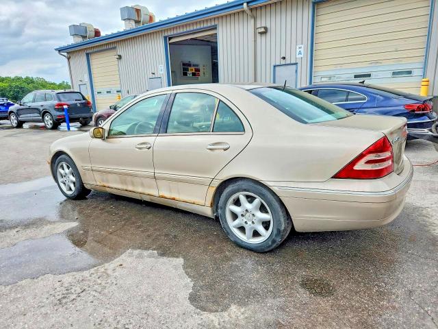 2003 Mercedes-benz C class VIN WDBRF61J23A405676 COPART salvage auction — FRONT END, PA - CERT OF TITLE, sold $500 on 2026-07-02 (photo 3)