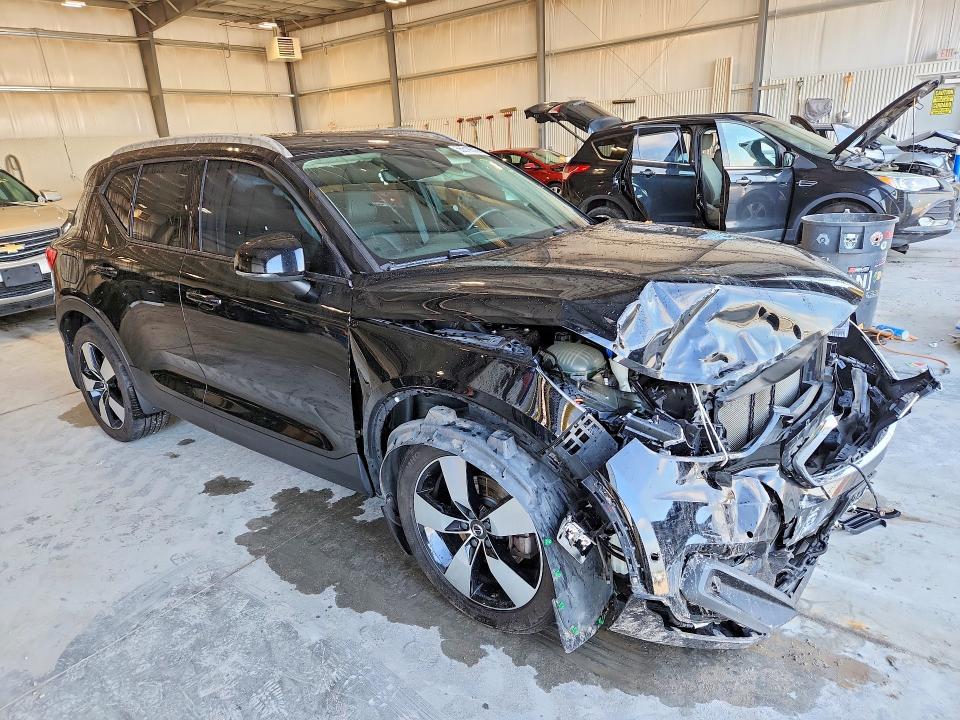 2019 Volvo Xc40 VIN YV4162UK8K2108932 COPART salvage auction — FRONT END, Ne - Cert Of Title-Salvage, sold $2,050 on 2026-07-07 (photo 4)