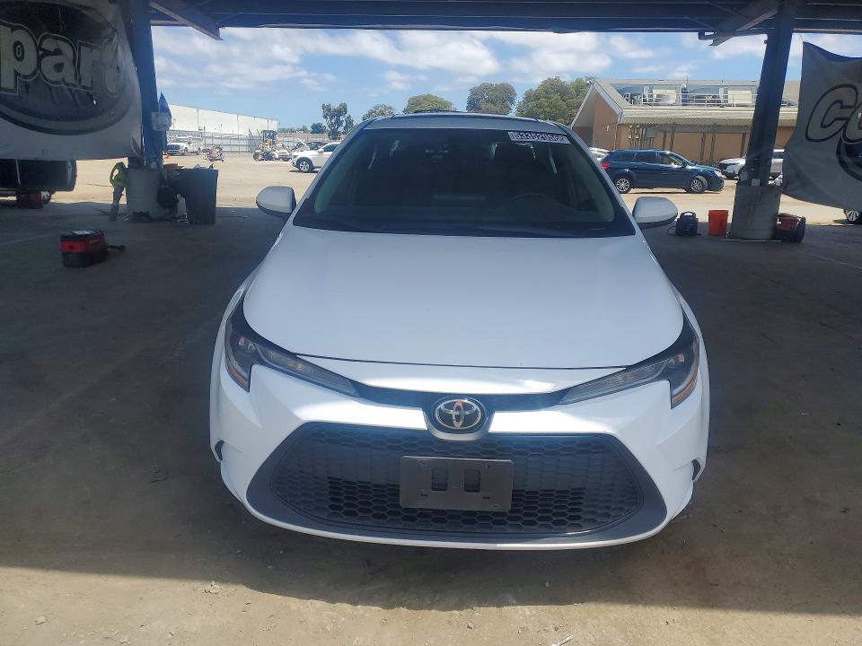2022 Toyota Corolla VIN 5YFBPMBE9NP342046 COPART salvage auction — MINOR DENT/SCRATCHES, BC - VEH REGISTRATION-NO BRAND (P), sold $750 on 2026-07-28 (photo 5)
