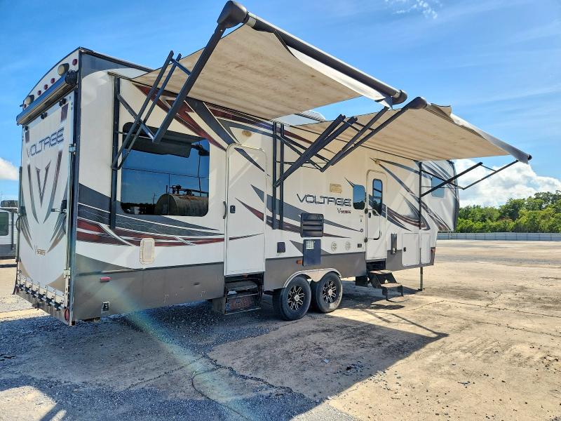 2024 Keystone Voltage VIN 4YDF30029FZ991347 COPART salvage auction — ROOF, LA - CERT OF TITLE-WATER DAMAGED, sold $3,500 on 2026-09-02 (photo 4)
