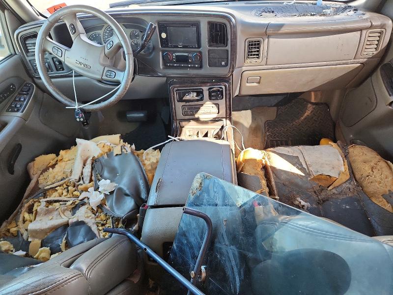 2005 Gmc Yukon xl VIN 1GKFK66U05J204451 COPART salvage auction — FRONT END, NC - DEALER ONLY CLEAN TITLE, sold $575 on 2026-08-24 (photo 8)