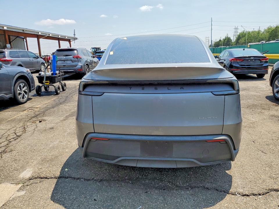 2026 Tesla Model y VIN 7SAYGDEE4TA456809 COPART salvage auction — FRONT END, Co - Public - Salvage Title, sold $16,700 on 2026-07-07 (photo 6)