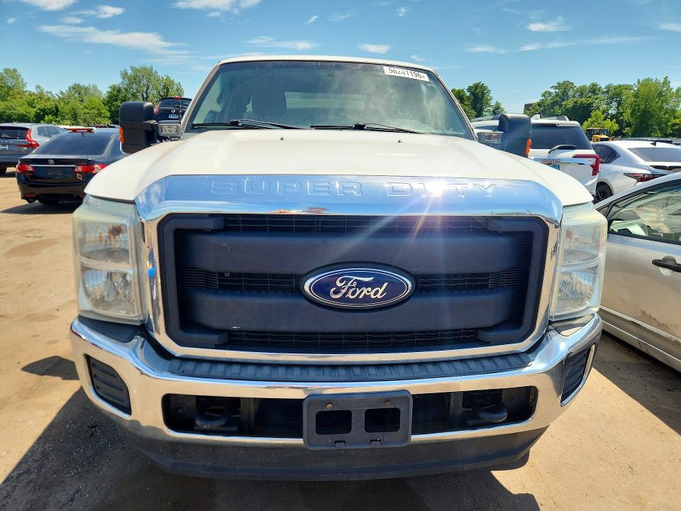 2015 Ford F-250 super duty VIN 1FT7X2B69FEA92163 COPART salvage auction — NORMAL WEAR, Sc - Certificate Of Title, sold $2,400 on 2026-07-02 (photo 5)
