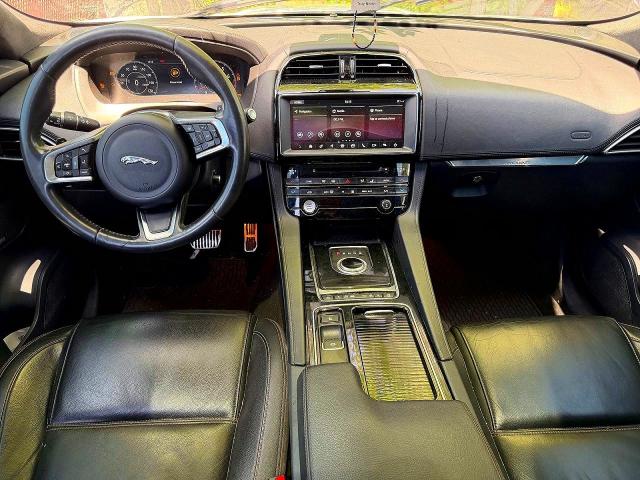 2019 Jaguar F-pace VIN SADCK2GX2KA601028 COPART salvage auction — MINOR DENT/SCRATCHES, WV - CERTIFICATE OF TITLE (P), sold $7,500 on 2026-07-08 (photo 9)