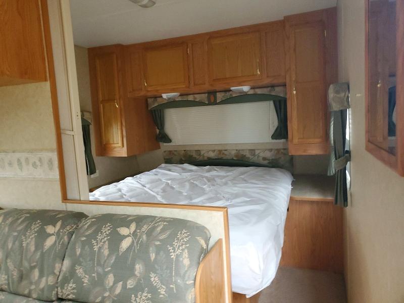 2005 Jayco jay Recreational vehicle (rv) VIN 1UJBJ02NX51EF1936 COPART salvage auction — REAR END, IA - CERTIFICATE OF TITLE, sold $30 on 2026-07-28 (photo 5)