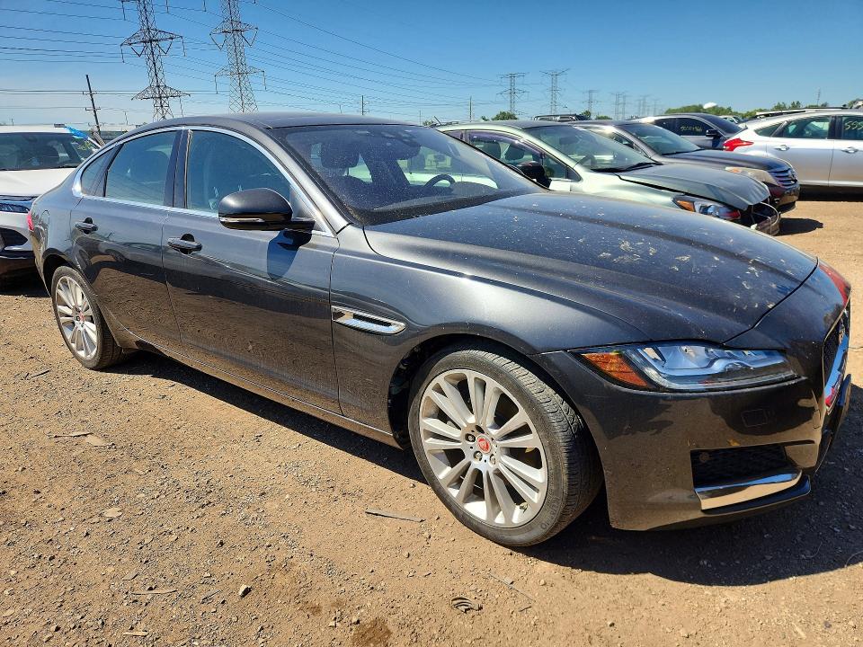 2017 Jaguar VIN SAJBK4BN3HCY42894 COPART salvage auction — UNDERCARRIAGE, Il - Salvage Certificate, sold $4,100 on 2026-07-28 (photo 4)