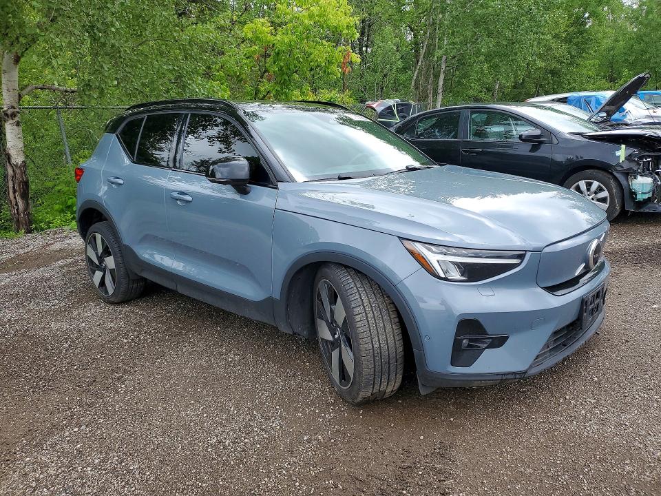 2023 Volvo Xc40 recharge VIN YV4ED3UM3P2990680 COPART salvage auction — FRONT END, ON - PERMIT NO BRAND - UNFIT, sold $15,600 on 2026-08-18 (photo 4)