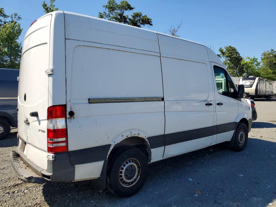 2018 Mercedes-benz Sprinter VIN WD3PE7CD3JP587580 COPART salvage auction — MINOR DENT/SCRATCHES, Md - Certificate Of Title, sold $1,650 on 2026-07-28 (photo 3)